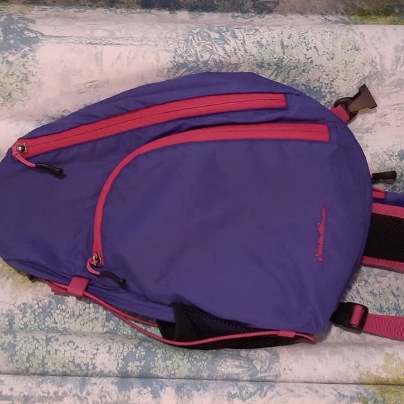 Eddie Bauer pink and purple crossbody bag purse - Picture 2 of 5